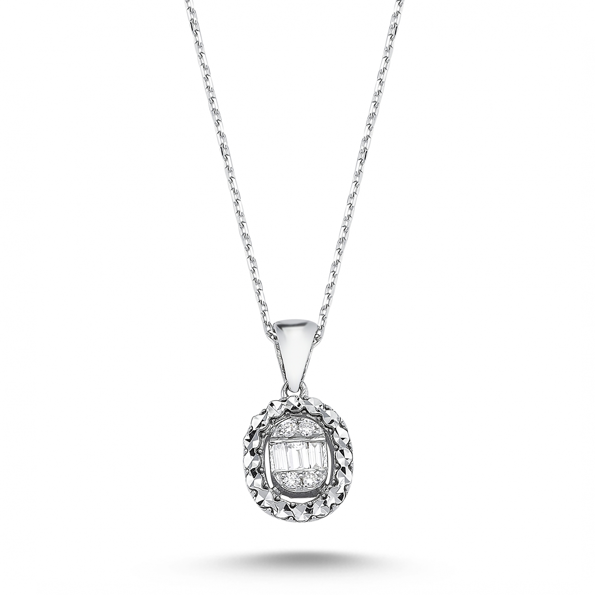 0.09 Karat Baget Taşlı Pırlanta Kolye